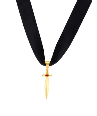 Mob Wife Studded Dager Choker