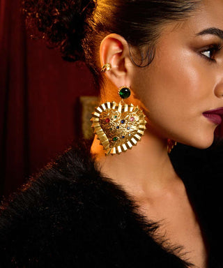 Mob Wife Studded Heart Earring