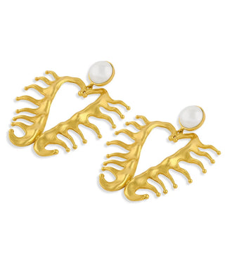 Amour Heart Pearl Earrings